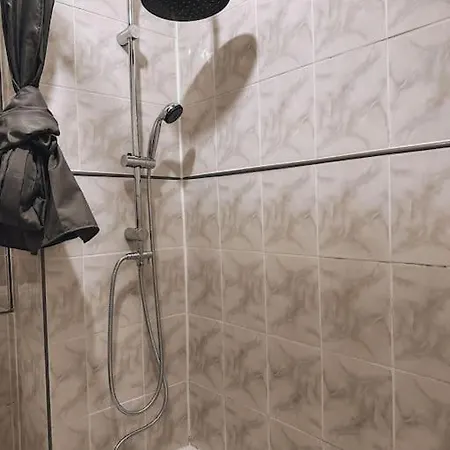 Spacious 3 Bedroom Flat In Stockwell Londra Esterno foto