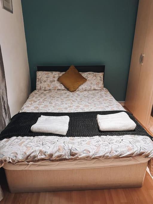 Appartamento Spacious 3 Bedroom Flat In Stockwell Londra