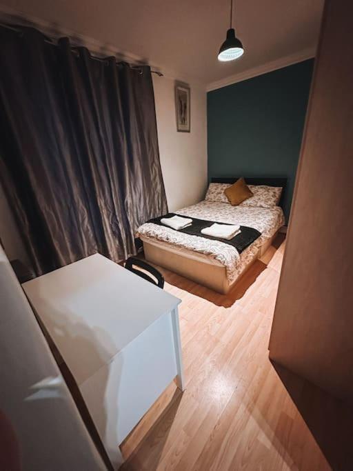 Appartamento Spacious 3 Bedroom Flat In Stockwell Londra